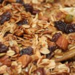 7 maneiras de comer granola no café da manhã